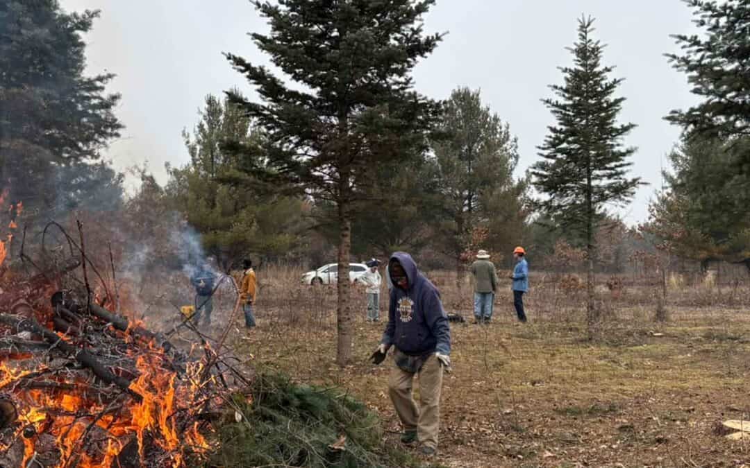 GLACIAL PRAIRIE: MUKWONAGO RIVER OAK BARRENS WORK PARTY